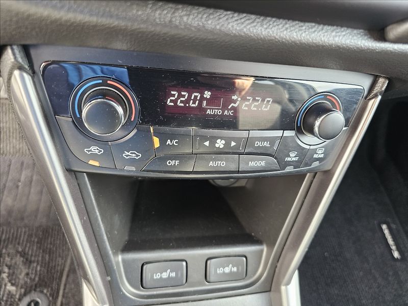 Suzuki SX4 S-Cross 1,4 T BoosterJet AllGrip 4x4 - fotka 21 z 45