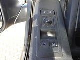 Volkswagen Multivan (2016) 2,0TDi /110kW KR 4 Motion DSG - náhled 17