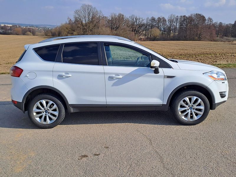 Ford Kuga (2009) 2.0 TDCi 4x4 PŮVOD ČR - fotka 4 z 31