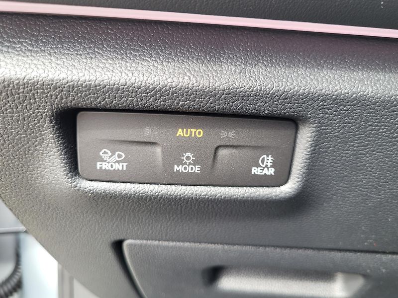 Volkswagen Tayron (2026) People 2,0 TDI 110KW - fotka 9 z 27