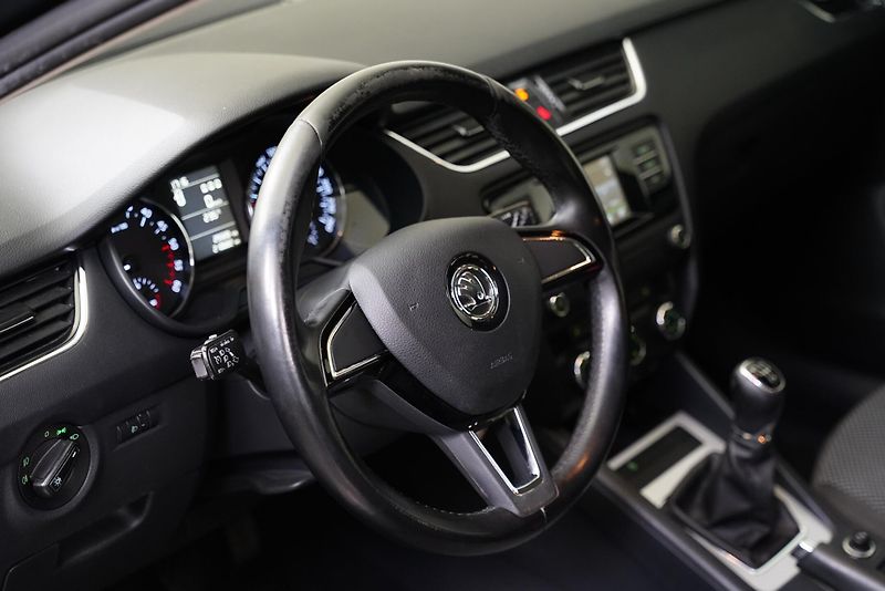 Škoda Octavia - fotka 14 z 21