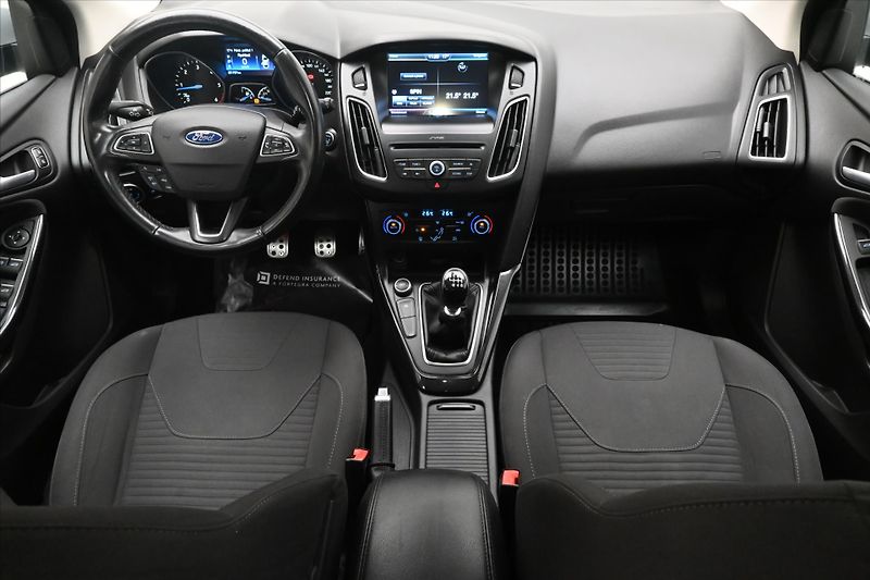 Ford Focus 1,5 TDCi 88 kW - fotka 15 z 28