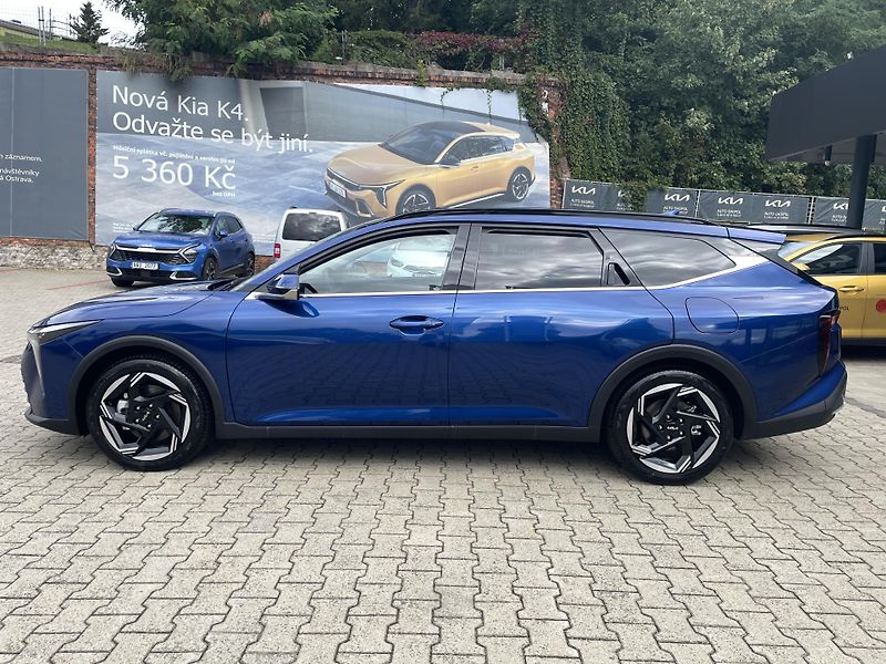 Kia K4 Sportswagon (2026) 1,6 T-GDi  7DCT TOP 110kW   - fotka 6 z 26