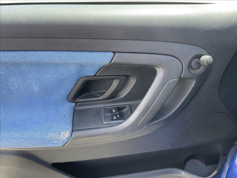 Škoda Fabia 1,4 i 63kw Ambiente ESP Tažné - fotka 20 z 30