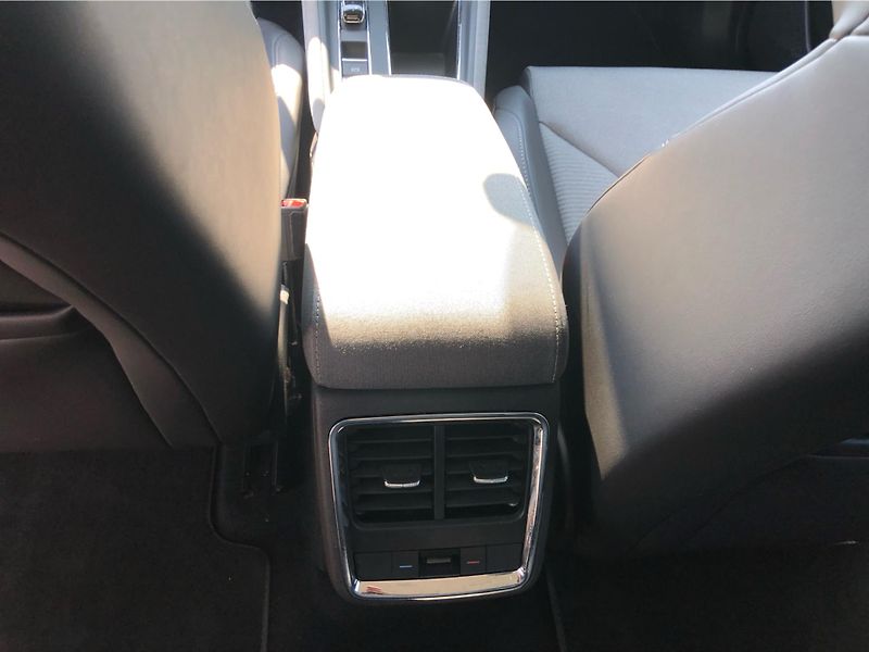 Škoda Enyaq iV 60 132/62 SoH: 89% - fotka 23 z 28