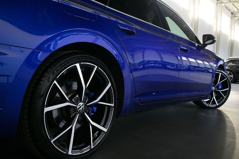 Volkswagen Arteon Shooting Brake R 2.0TSI 235kW DSG Pano Tažné - fotka 9 z 38