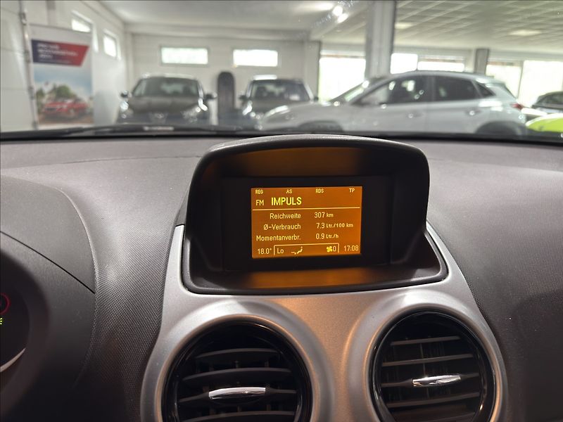 Opel Corsa 1,4   iSPORT TOP STAV I VZHLED - fotka 13 z 43