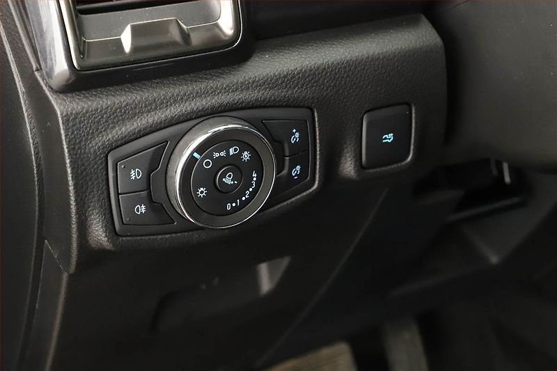 Ford Ranger (2023) 2.0 EcoBlue - fotka 18 z 20