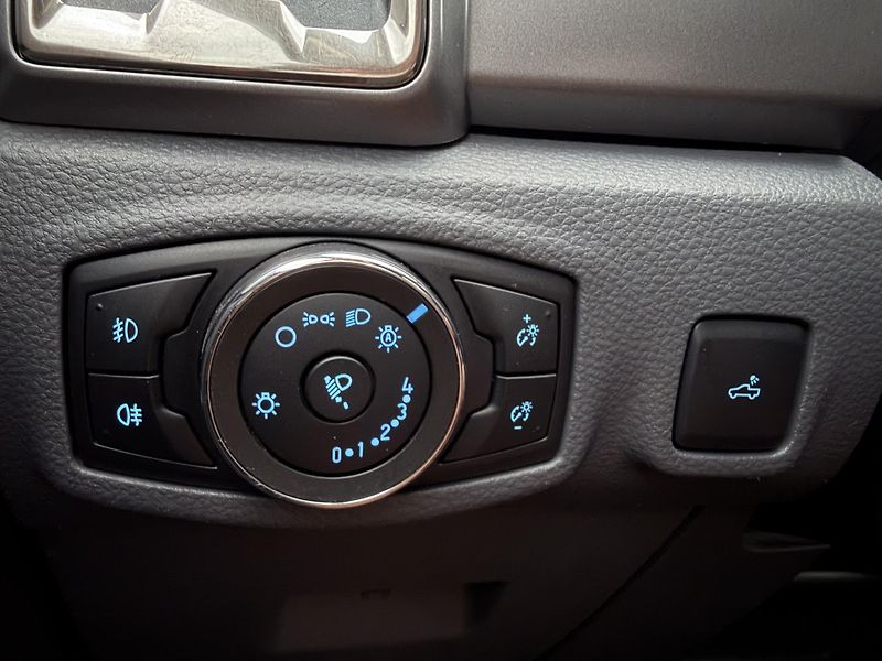 Ford Ranger 3,2 TDI 200PS *NOVÝ MOTOR* - fotka 69 z 73