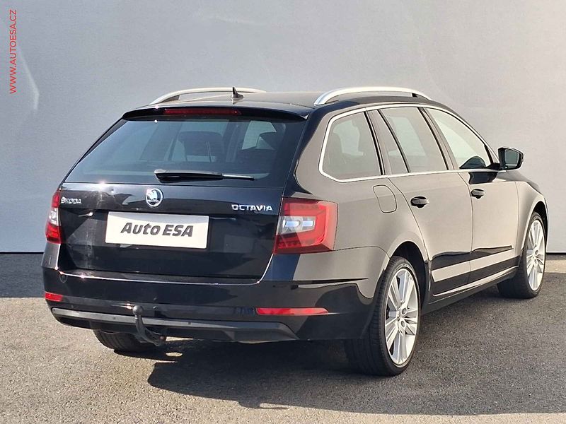 Škoda Octavia (2018) 2.0 TDi, Style. LED, +sada - fotka 4 z 19