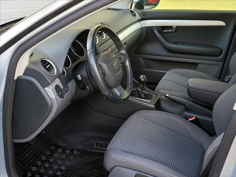 Seat Exeo 1,8 T Style *SERV.KN.+ ROZVODY - fotka 27 z 39