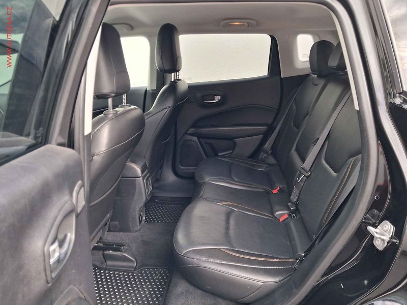 Jeep Compass (2018) 1.4T 4x4, Limited, AT - fotka 10 z 22