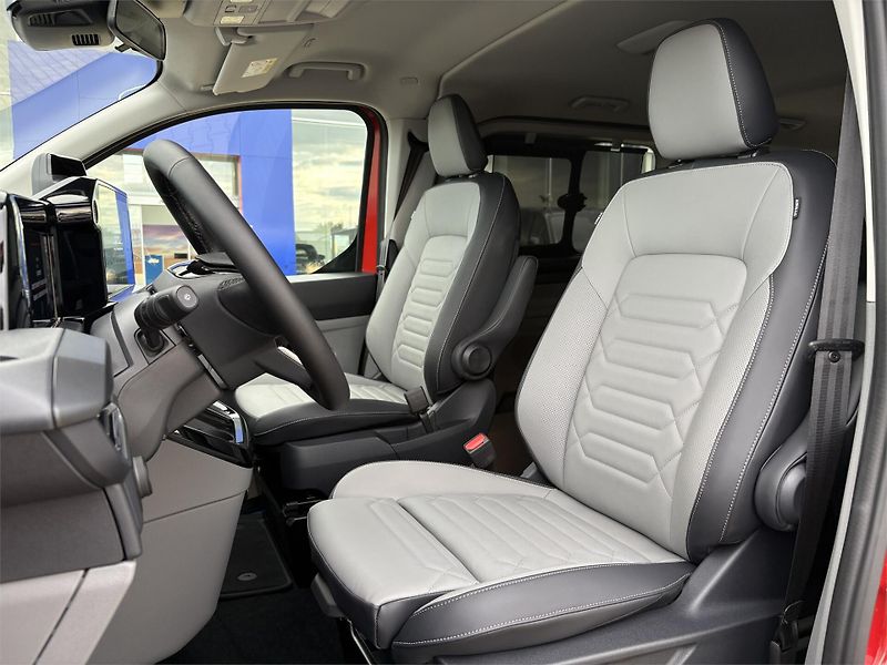 Ford Tourneo Custom (2026) Titanium X L1, Tourneo, 2.5 Du - fotka 11 z 19