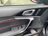 Kia ProCeed 1,6 T-GDI GT AT - náhled 11