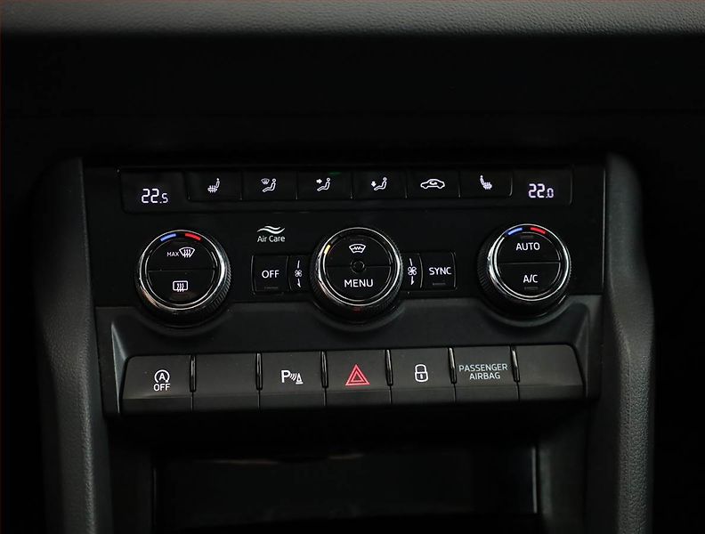 Škoda Karoq (2021) Style 1.5 TSI - fotka 11 z 21
