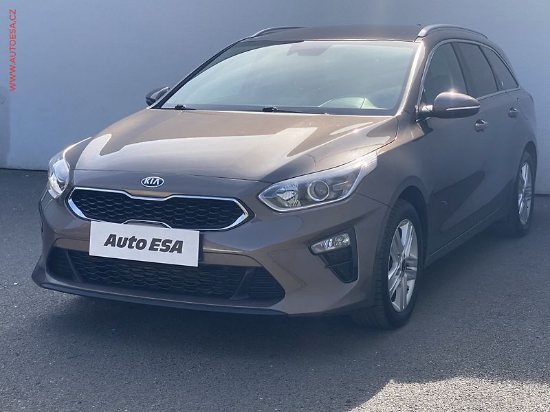 Kia Ceed (2018) 1.4T-GDi, ČR, AT, navi - fotka 3 z 21