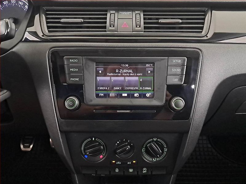 Škoda Rapid (2016) Spaceback 1.2 TSI - fotka 12 z 17