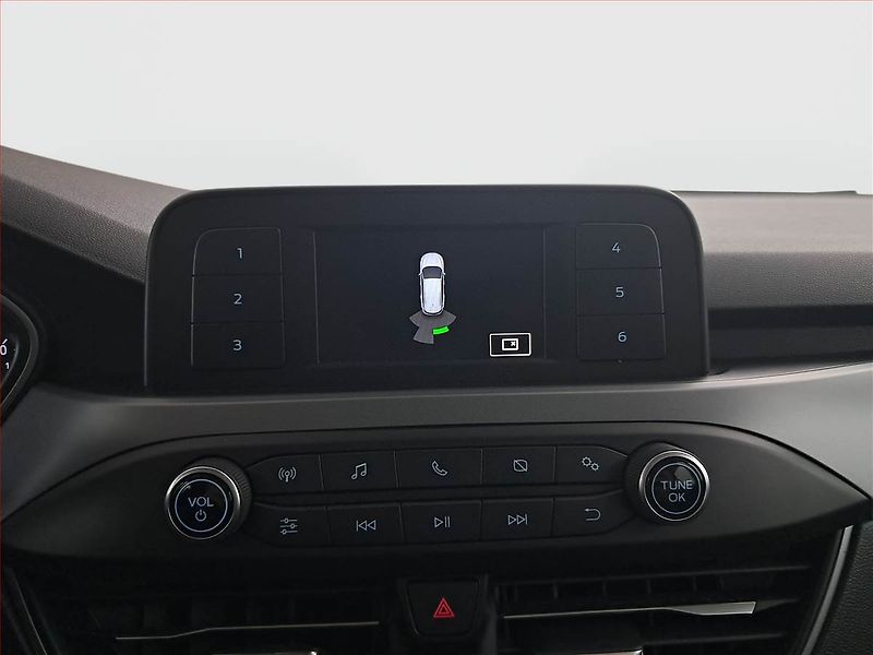 Ford Focus (2020) 1.5 EcoBlue, Tempomat - fotka 15 z 18