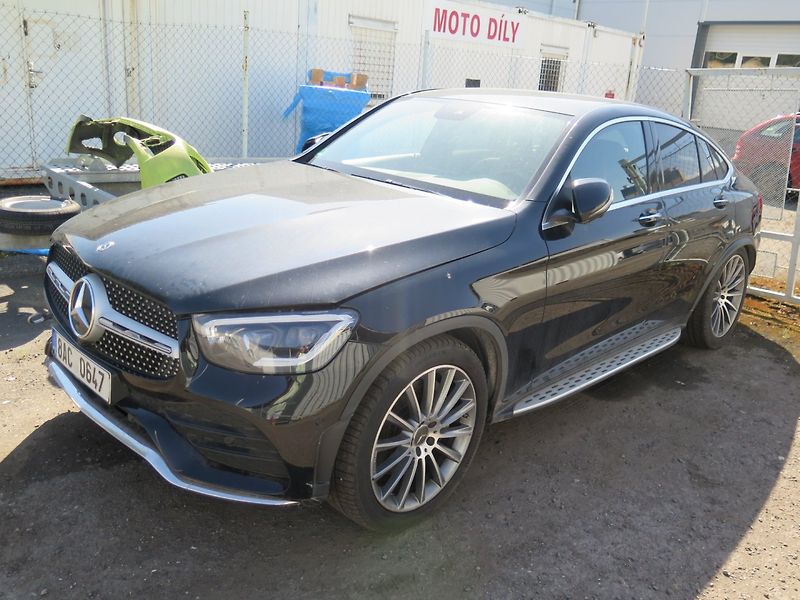 Mercedes-Benz GLC (2020) 300C AMG 4MA, VADA MOTORU! - fotka 1 z 25