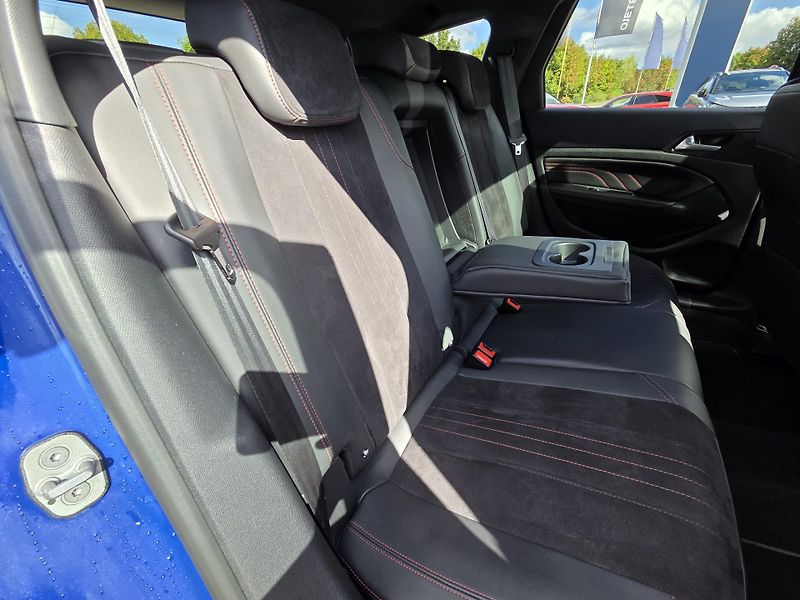 Peugeot 308 (2018) SW 2.0BHDi 180 GT EAT8 - fotka 11 z 38