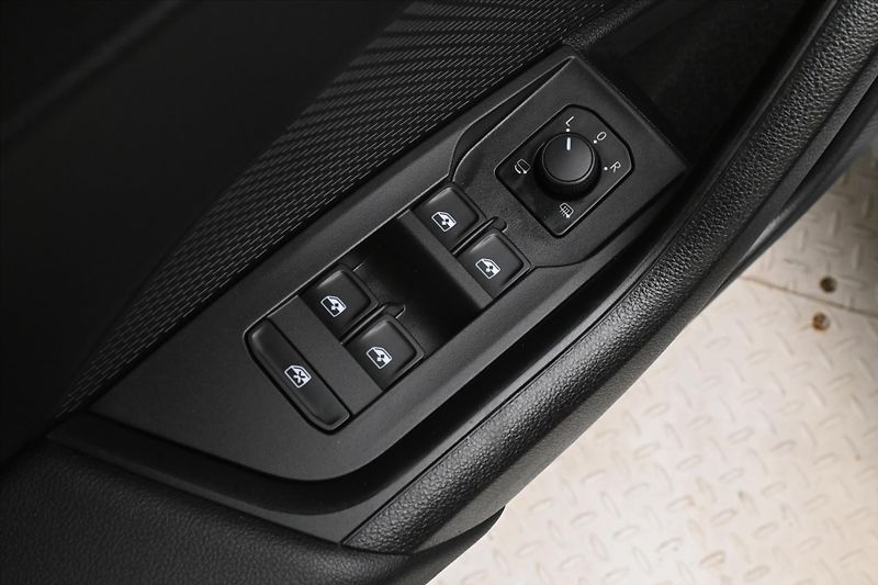 Škoda Octavia 2,0 TDI 110kW DSG Style Záruka - fotka 27 z 33
