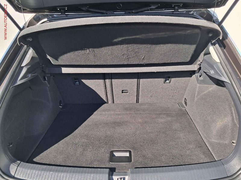 Volkswagen T-Roc (2018) 1.5 TSi, Comfortline, navi - fotka 7 z 18
