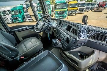 MAN TGS (2022) 33.470 6x4 JNK EURO 6 - fotka 12 z 18