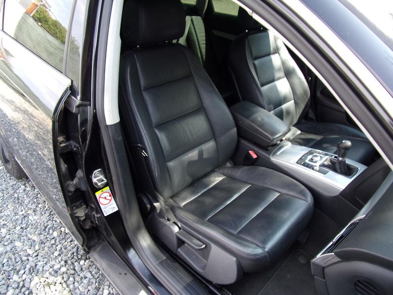 Audi A6 (2011) 2.0T 125kW S-LINE KŮŽE MANUÁL - fotka 20 z 20