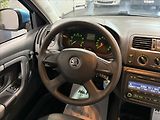 Škoda Fabia 1,2   TSI BEZ KOROZE ROZVODY - náhled 19