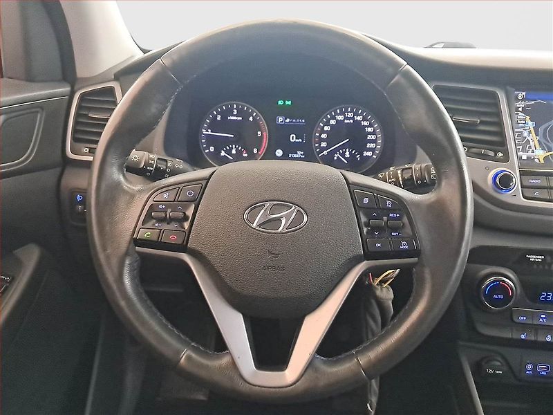Hyundai Tucson (2016) 1.7 CRDi, Automat, Tempomat - fotka 17 z 17