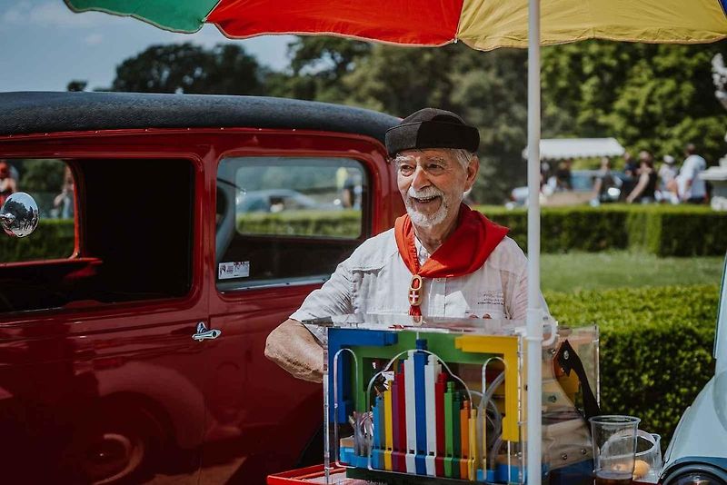 Legendární akce Veteranfest přilákal v letošní ročníku do Slavkova u Brna rekordní počet návštěvníků i vystavovatelů.