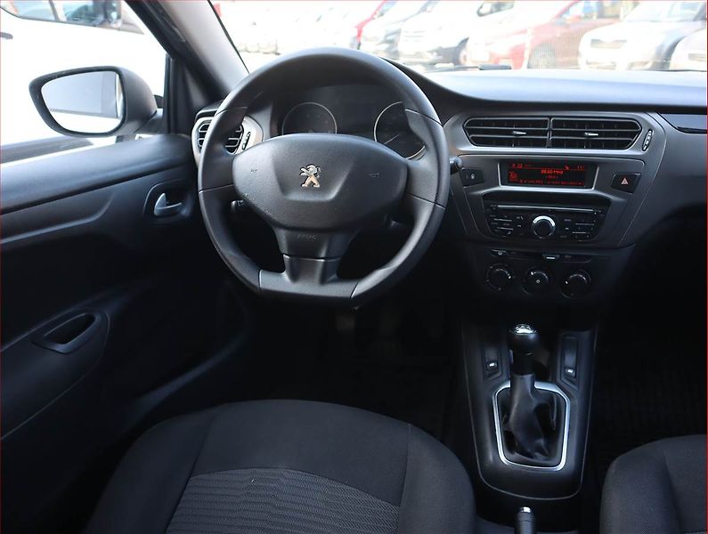 Peugeot 301 (2019) 1.2 PureTech, Serv.kniha - fotka 7 z 16