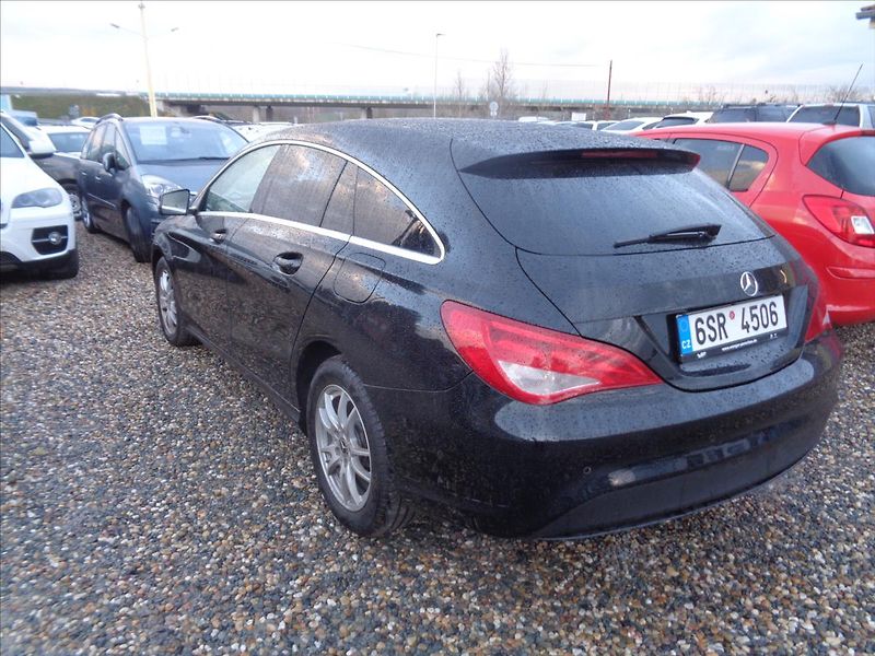 Mercedes-Benz CLA 2,2   200 D - fotka 3 z 14