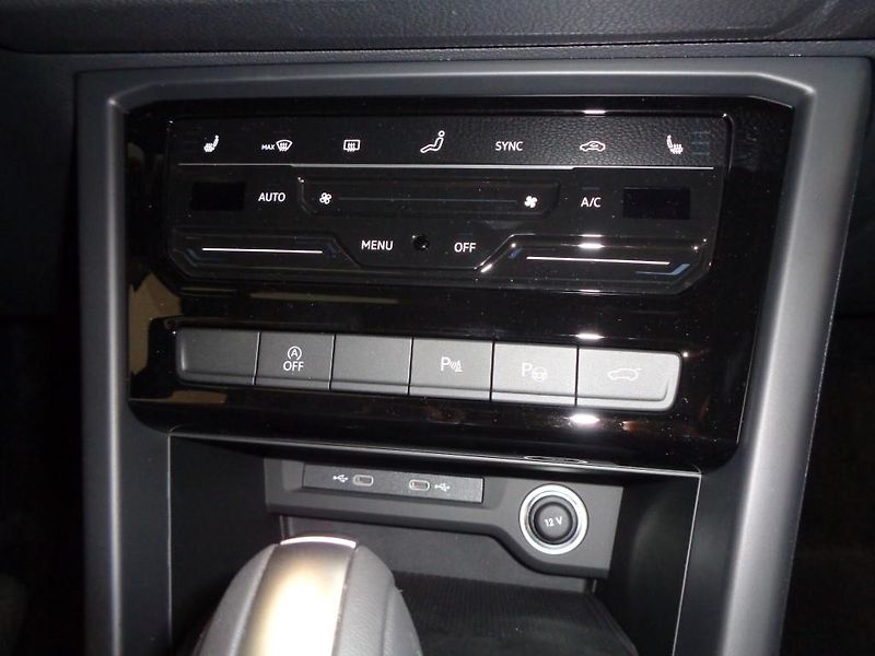 Volkswagen Touran 1.5 TSI 7DSG PEOPLE  110 KW - fotka 15 z 30