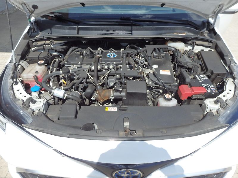 Toyota Corolla 1.8i HYBRID + LPG - fotka 27 z 35