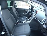 Opel Astra (2011) 1.4 T, Tempomat, Park. senzory - náhled 9