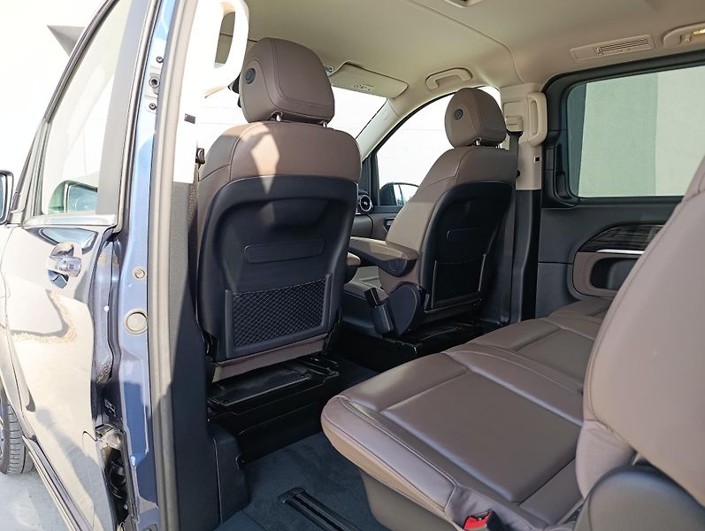 Mercedes-Benz Třídy V 300d AMG 4M ČR 1.MAJ DPH - fotka 17 z 36