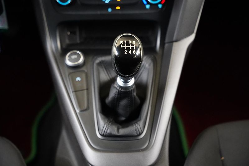 Ford Focus - fotka 21 z 23
