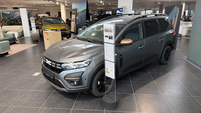 Dacia Jogger (2025) Extreme Hybrid 140 7 míst  Ost - fotografie inzerátu