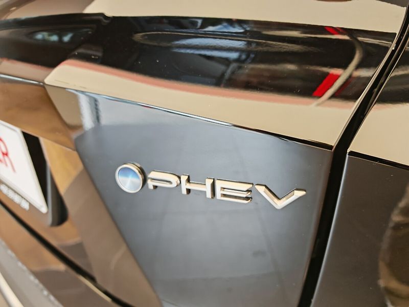 Toyota C-HR 2.0 PHEV Tokyo Edition *Panora - fotka 8 z 39