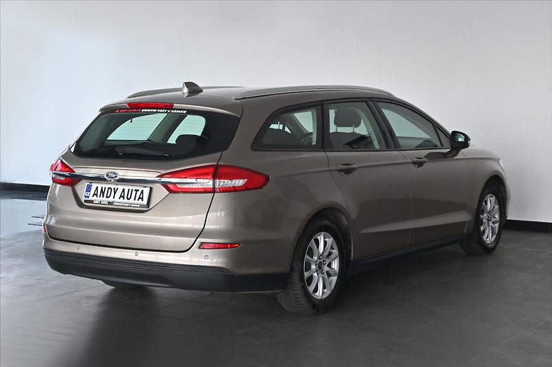 Ford Mondeo 2,0 EcoBlue 110 kW Business Zá - fotka 3 z 29