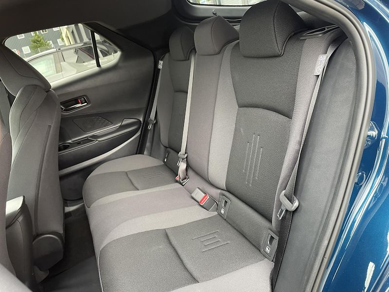 Toyota C-HR STYLE 2.0 PHEV 164 kW - fotka 5 z 29