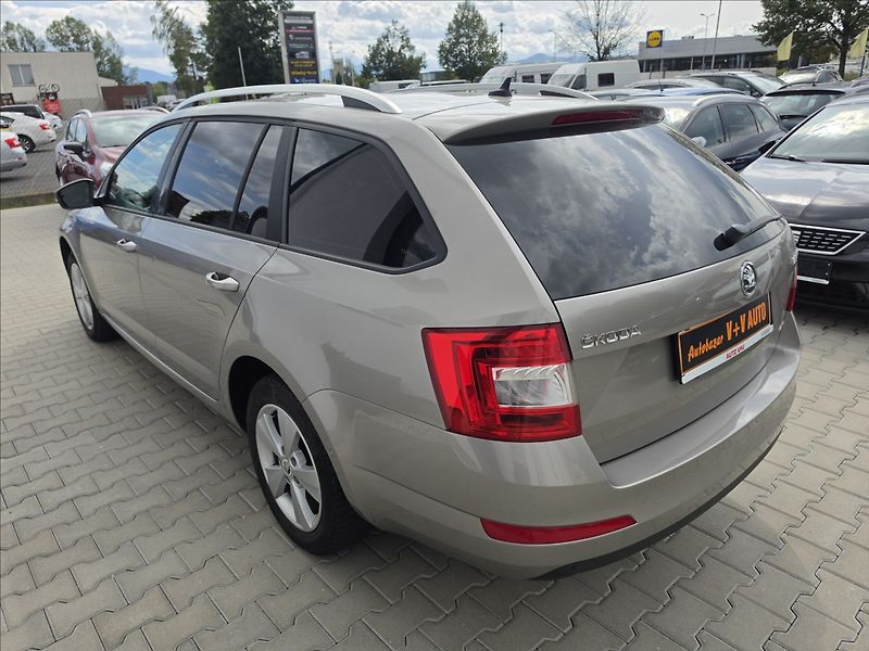 Škoda Octavia III 2,0TDi 110KW 4X4 Elegance - fotka 8 z 50