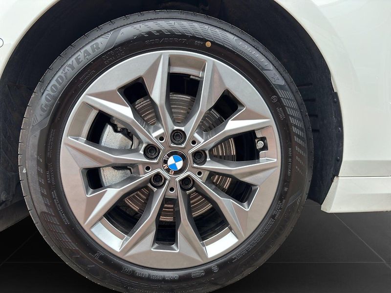 BMW Řada 1 120 Adaptive LED ParkAs. DrivA - fotka 8 z 17