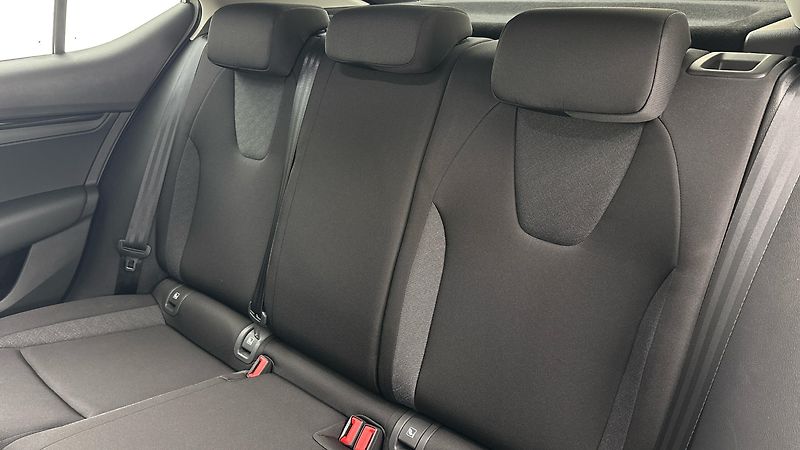 Škoda Octavia 2.0 TDI Active - fotka 16 z 24