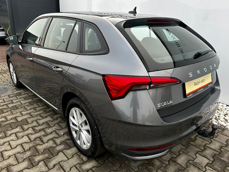 Škoda Scala (2024) 1.0 TSI 85kW MP6 Selection - fotka 33 z 33