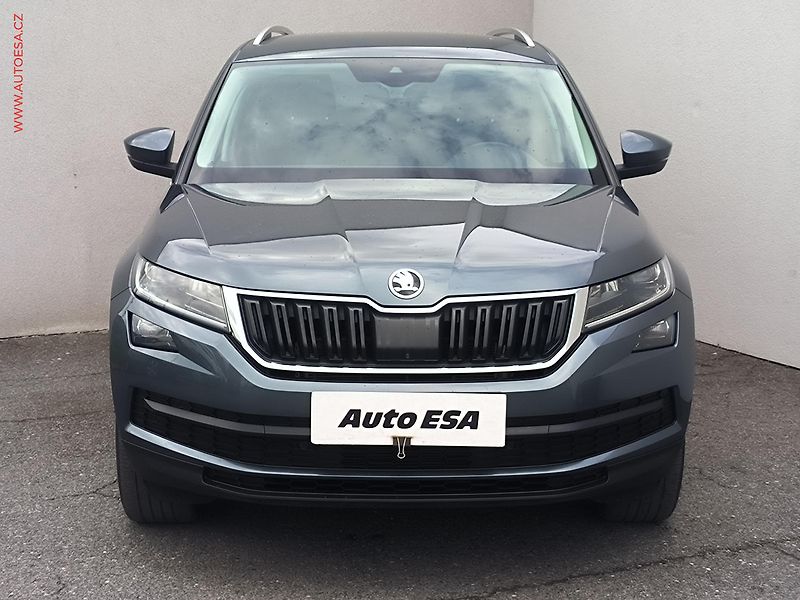 Škoda Kodiaq (2019) 2.0 TDi, Style, DSG, +kola - fotka 2 z 32