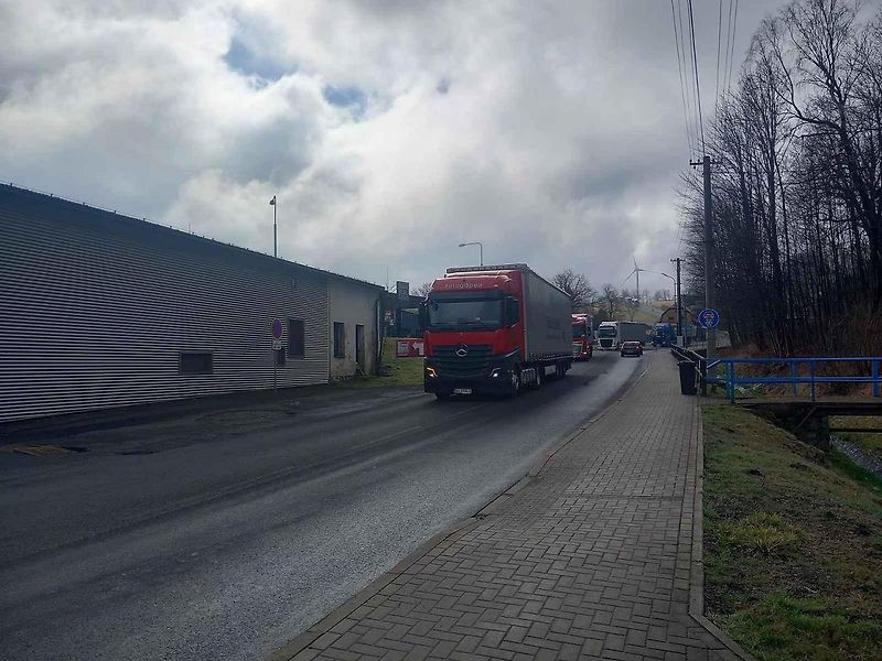 Kamiony v Petrovicích a v přilehlých oblastech