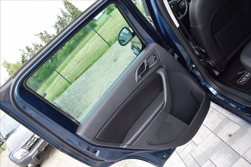 Škoda Yeti 1,4 TSI 92KW DSG XENONY VÝHŘEV - fotka 29 z 51