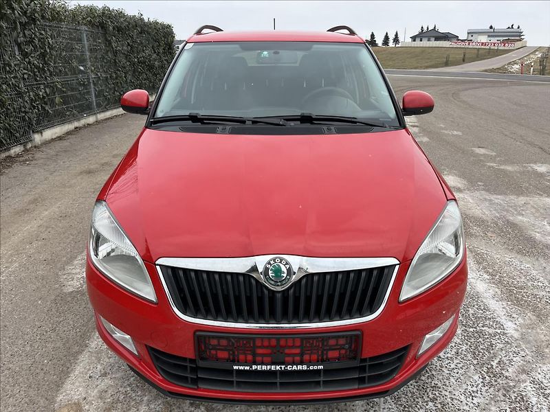 Škoda Fabia 1,2 TSi KLIMA 2x KOLA STK 1/28 - fotka 2 z 32
